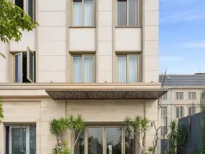 Regal House Hoang Van