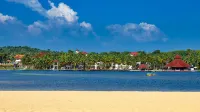 Estuary Sarovar Premiere Poovar Island - Strand