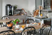 Logis Hôtel le Relais - breakfast