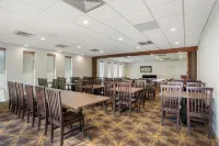 Best Western Crossroads Inn - ペット同伴可