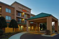 Courtyard Chesapeake Greenbrier Hotels in Chesapeake
