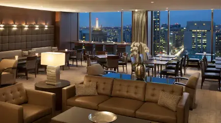 Hilton Toronto Отели рядом с достопримечательностью «Университет ОКАД»