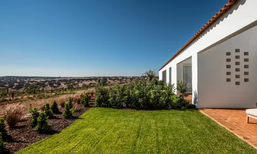 赫達德達馬哈迪尼亞新 - 雷萊斯&夏特