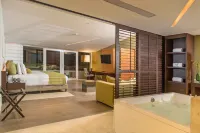 InterContinental Hotels PRESIDENTE CANCUN RESORT by IHG - Bathtub