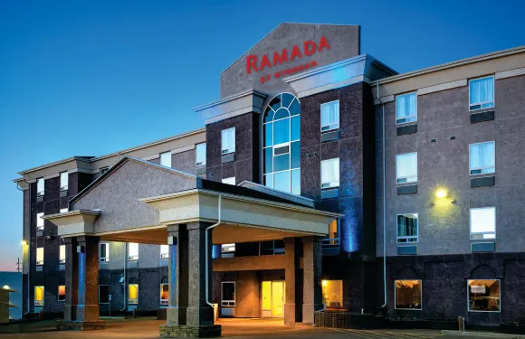 阿爾伯特親王温德姆華美達酒店