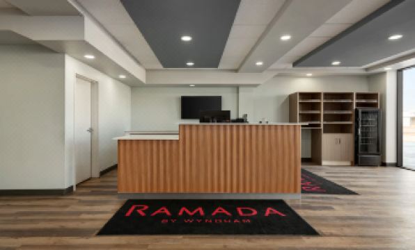 Ramada by Wyndham West Edmonton Hotel & Suites