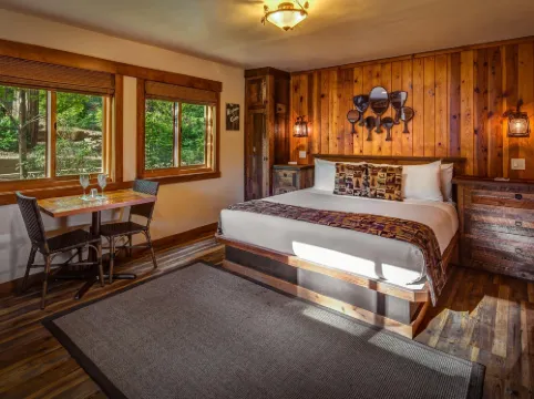 Cedar Glen Lodge