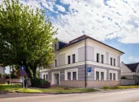 Corso Lux Apartman Hotel a 