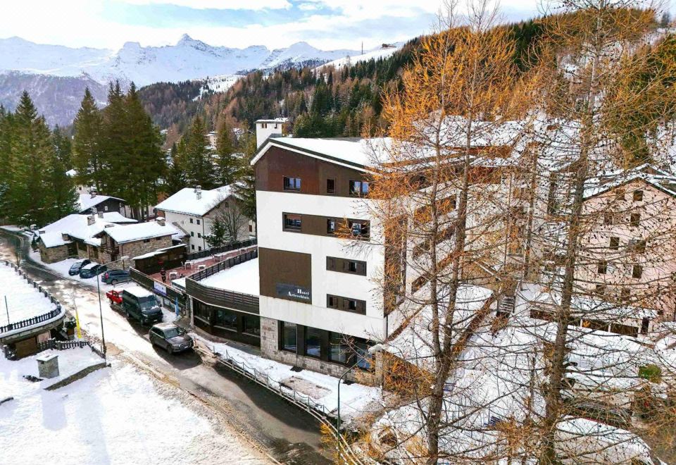 hotel overview picture