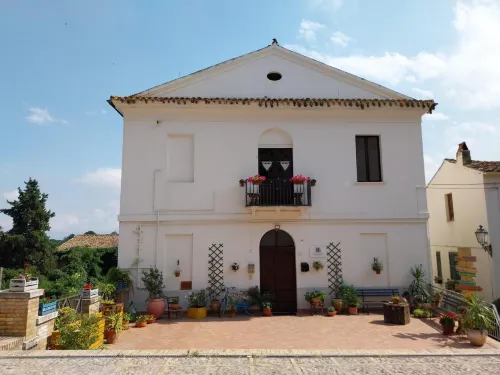 Dimora Amina Hôtels à : Picciano