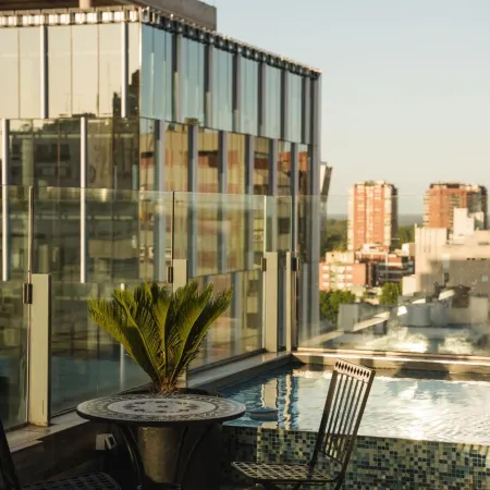 Urbanica the Libertador Hotel Отели рядом с достопримечательностью «Конгресс-центр Golden Center»