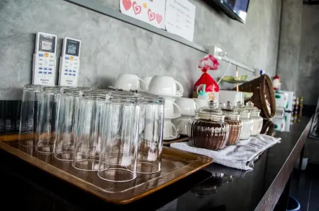 The Sky Loft Hotel Отели рядом с достопримечательностью «Bangkok University Rangsit Campus»