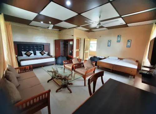 Pops Hotel and Restaurant Hotels in Palampur