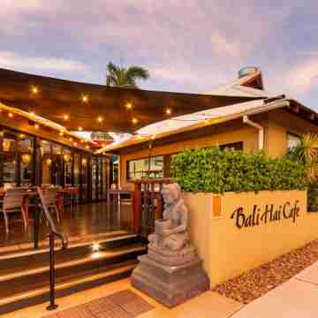 Bali Hai Resort & Spa Hotel Exterior