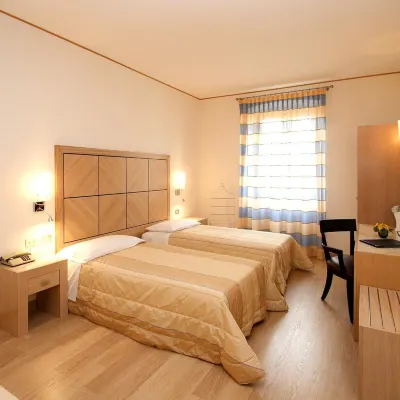 Hotel Roma Hotels near Piazza San Giovanni