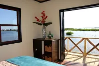 Lina Point Belize Overwater Resort - spa