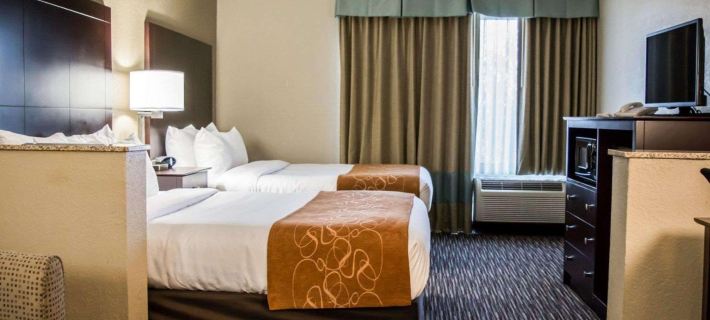 Comfort Suites Clearwater - Dunedin Hotels in Pinellas County