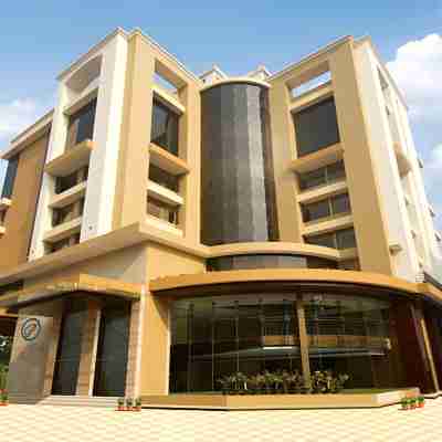 The Ocean Pearl Hotel Exterior