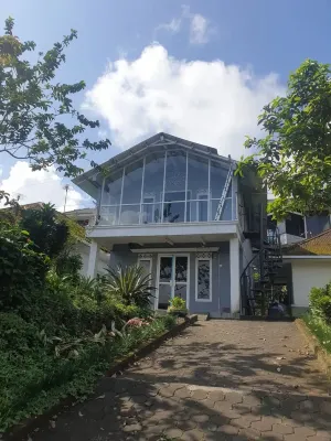 VIlla Agape Gunung Bakti - Villas