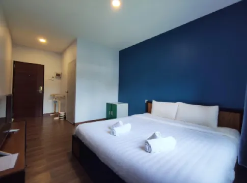 Thyme Xeriscape Hostel Hotels near Pakprak Road
