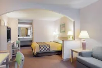 Super 8 by Wyndham Jasper TX