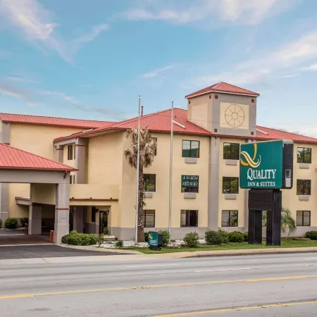 Quality Inn & Suites Ft. Jackson Maingate