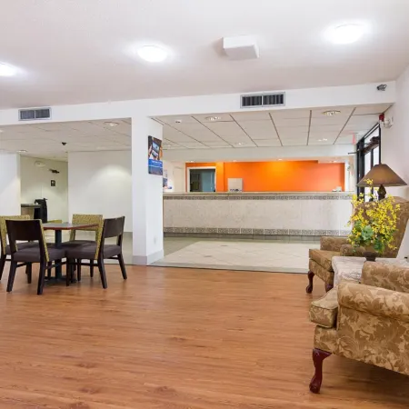 Motel 6 Newnan, GA