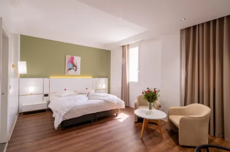 Hotel Ibn Khaldoun Отели рядом с достопримечательностью «Католический собор святого Викентия де Поля»