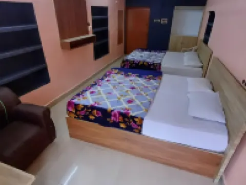 Dandeli Shree Lodge and Adventure ダンデリのホテル