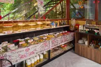 Hoang Minh Mountainside Villa - Kitchens