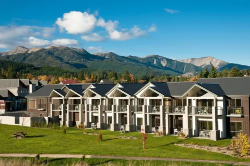 The St James Premium Accommodation - 5-Star