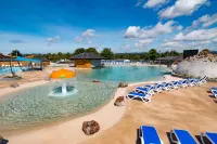 Lake Taupo Holiday Resort - Pools