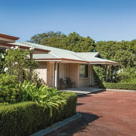 Emu Point Motel