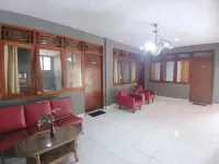 Cibulan Indah Hotel - Motels