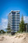 X Kirra Apartments - Beach