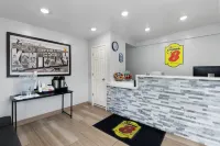 Super 8 by Wyndham Paducah I-24 Exit 4 Hotels in Paducah