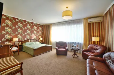 Avia Hotel Cathedral of the Assumption 주변 호텔