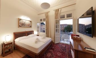 Castellano Hotel & Suites