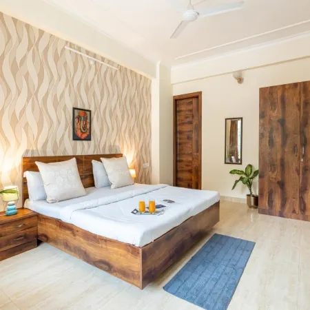 Homlee-Jumbo 1BHK-2AC-Kitchen-Lift-Parking-Tapovan