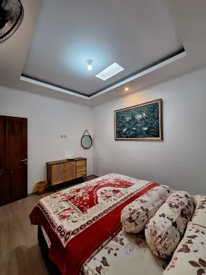 Nuri Rose Homestay Hotel in zona Graha Pradipta Jogja Expo Center