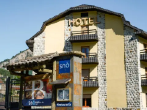 Snö Hotel Bielsa 貝爾薩酒店