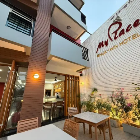 MY PLACE HUA-HIN HOTEL Отели рядом с достопримечательностью «Ночной базар Хуа Хина Бун Чалерн»