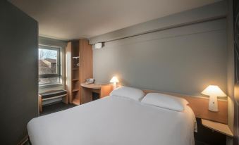 Ibis Carcassonne Centre la Cité