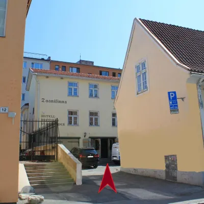 Taanilinna Hotell Hotels near Bastion Passages