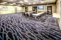 Holiday Inn Express & Suites Cleveland West - Westlake Hotels in Avon