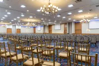 Mcm Eleganté Hotel & Conference Center