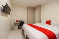 Permata Inn Hotel a Silalas