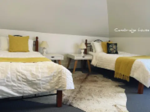 Cambridge House Hotels in Geeveston