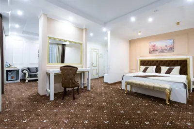 Parizh Hotels near Museum of the History of Tambov Mail