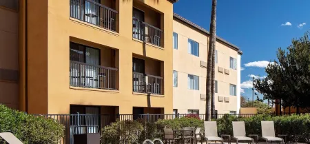 Courtyard by Marriott Tucson Williams Centre Отели в г. Таксон